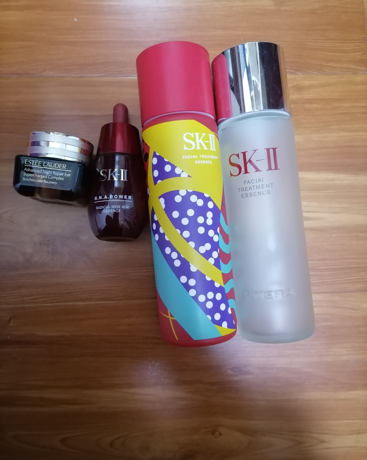 sk神仙水是一款很清爽的精华水，适合油皮干皮**肌慎入  作