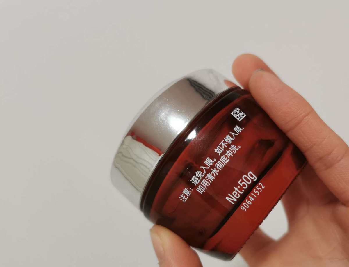 年度空瓶记： Olay 大红瓶 柜上买的olay大红瓶，滋润