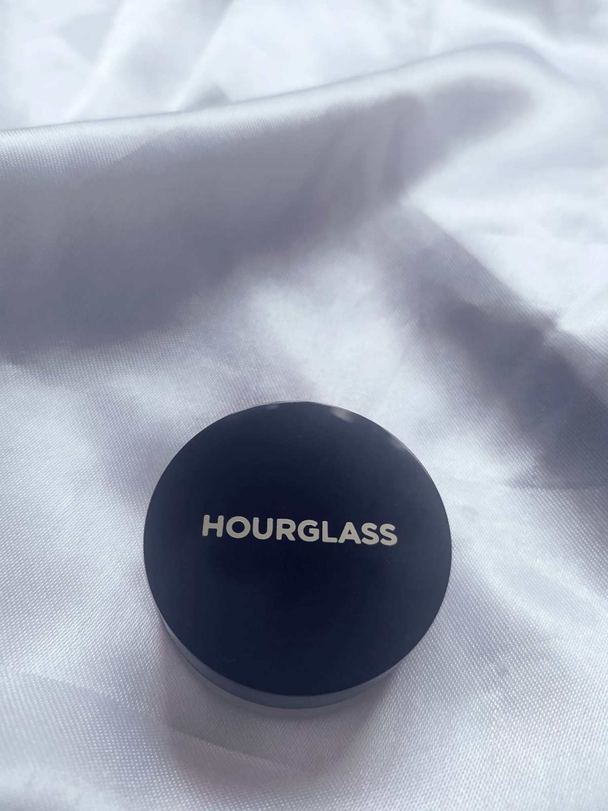 ✨新春晒单挑战--hourglass蜜粉VS Make up