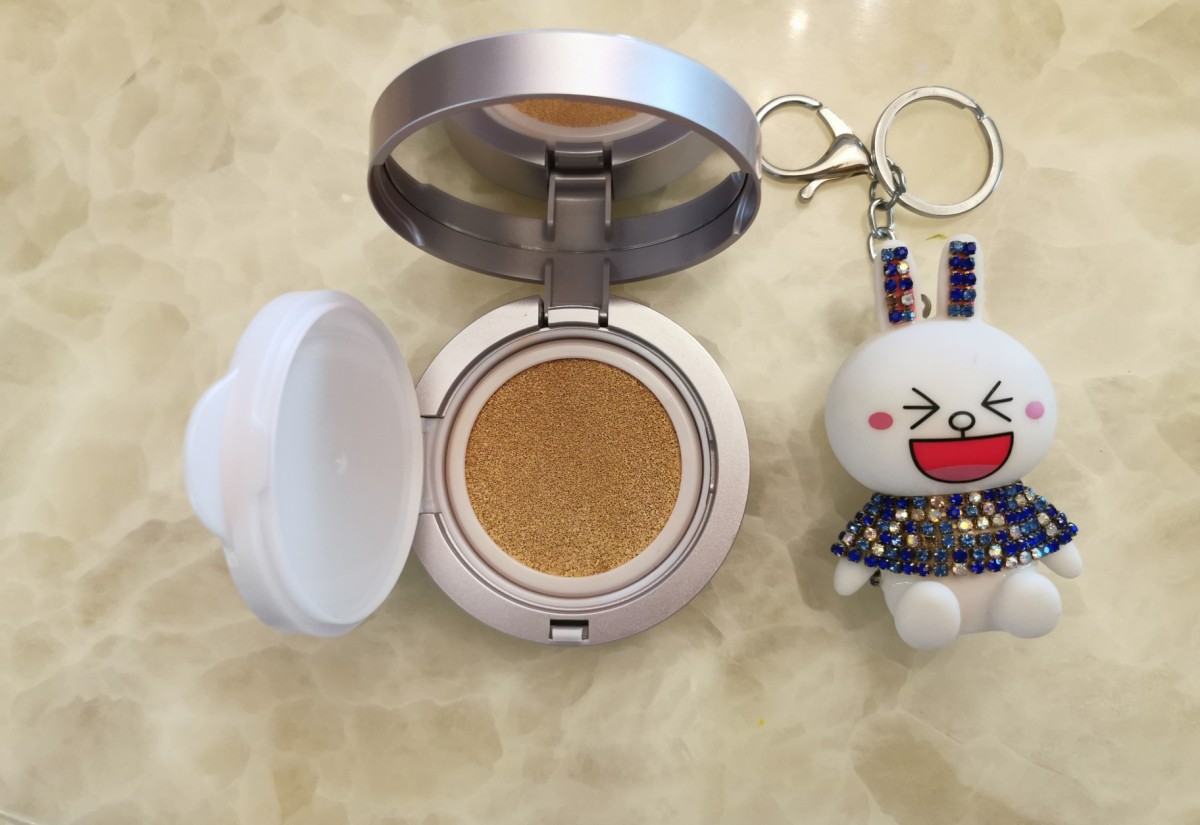 #新春晒单挑战#Hera气垫  昨天吐槽了香奈儿CC霜，今天