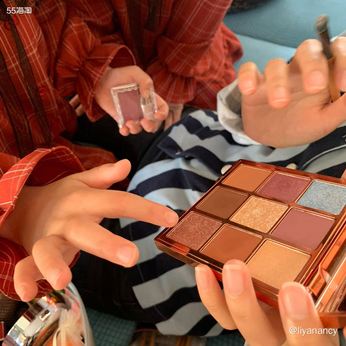 宅家不无聊 给小朋友化新年妆  ✨今天就是除夕了，祝大家新年