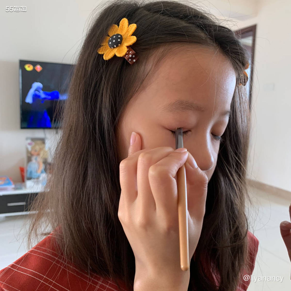 宅家不无聊 给小朋友化新年妆  ✨今天就是除夕了，祝大家新年