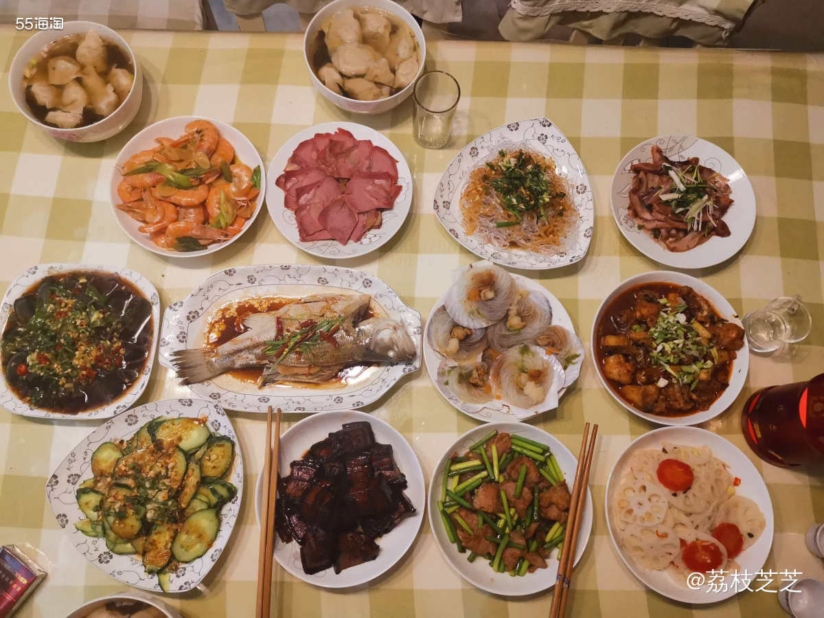 我家年夜饭 坐标北方，要说年夜饭重头戏，必然是始终如一的饺子