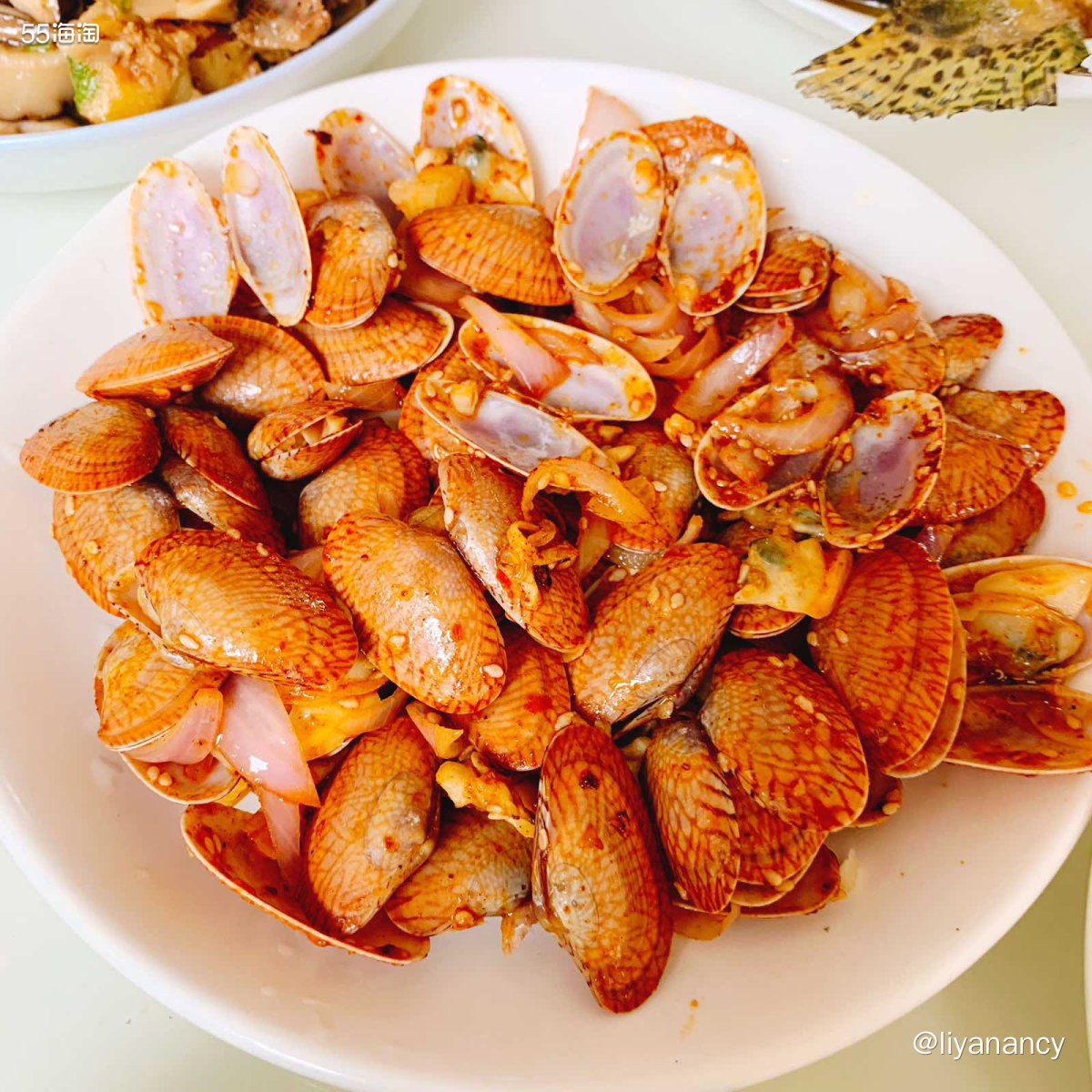 晒一下我家年夜饭  ✨因为家里有小朋友,所以吃年夜饭的时候就