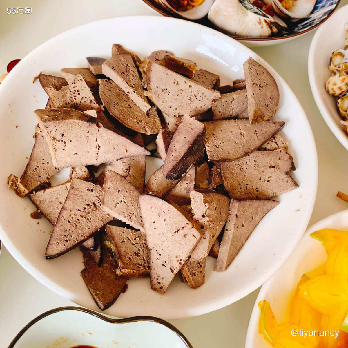 晒一下我家年夜饭  ✨因为家里有小朋友,所以吃年夜饭的时候就