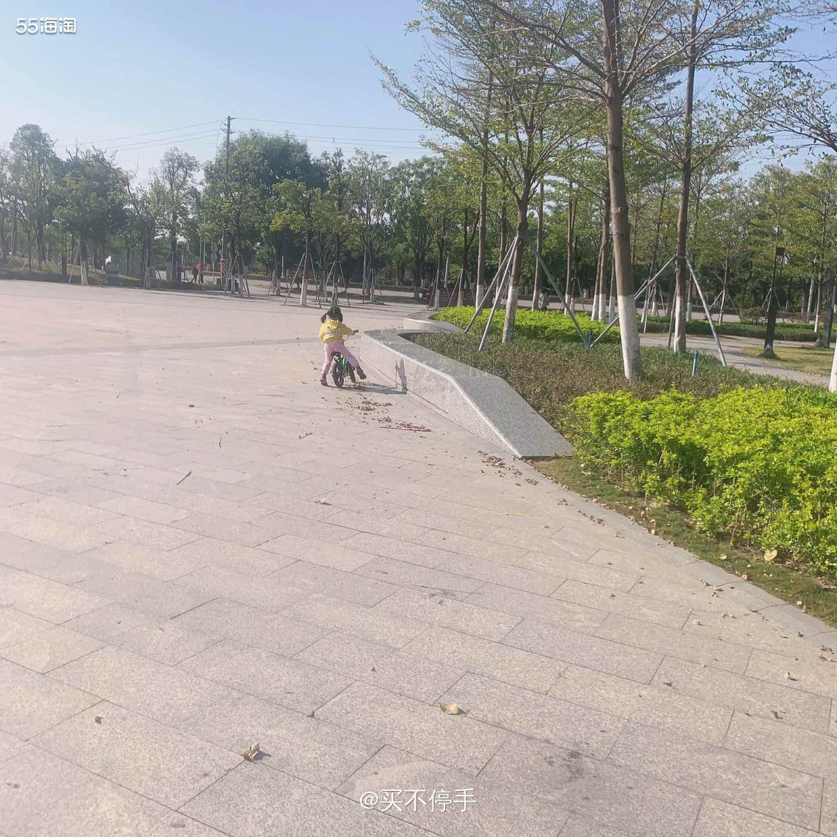 #宅家不无聊#带娃户外活动-骑单车 🌟今天娃儿一直吵着要我