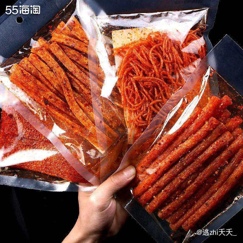#春节年货清单#之辣条  几款好吃的辣条： ✔️卫龙辣条经典