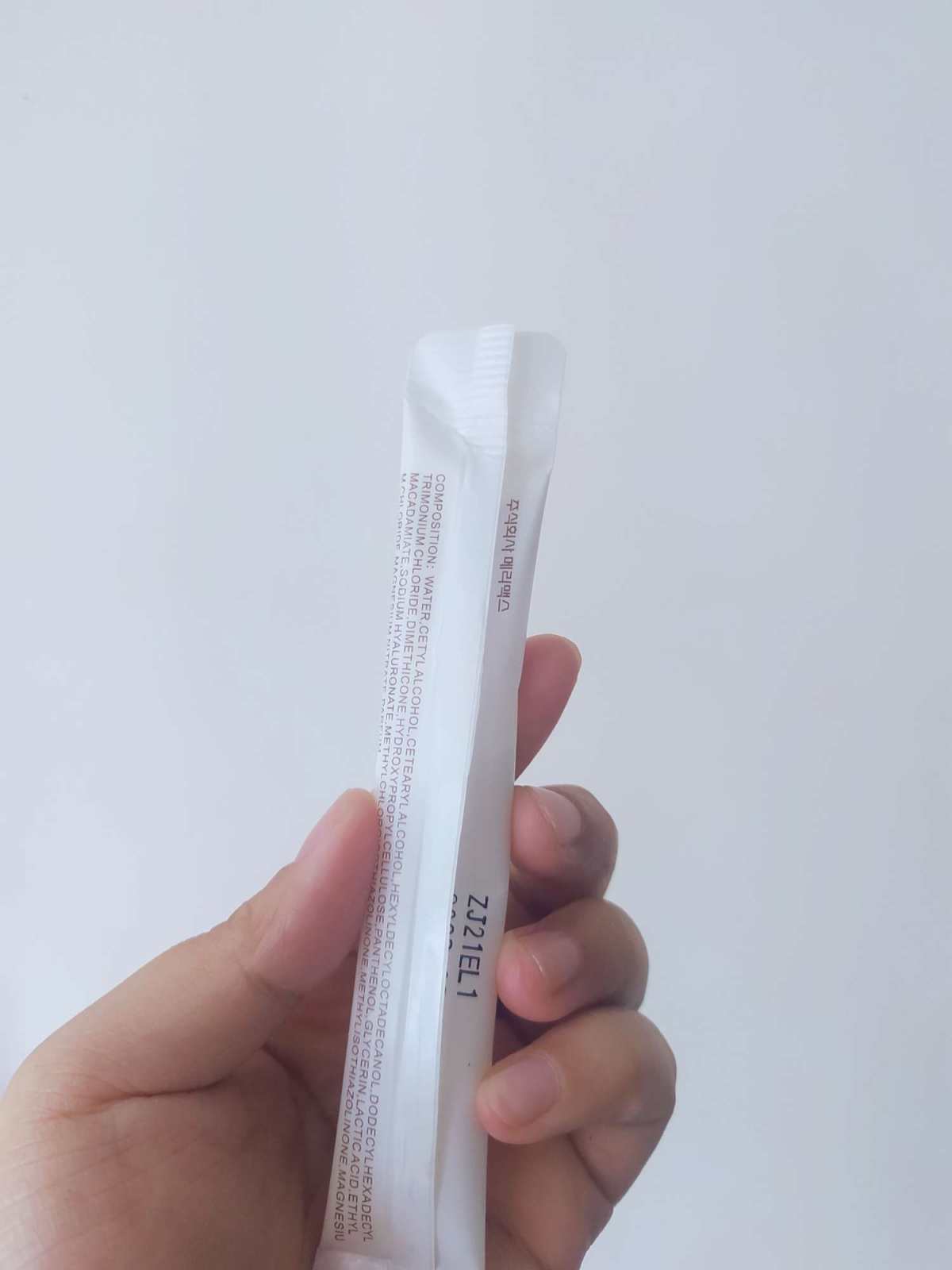 ✨脱发自救--婔洛发膜  婔洛发膜是我偶然在直播间买的，说是