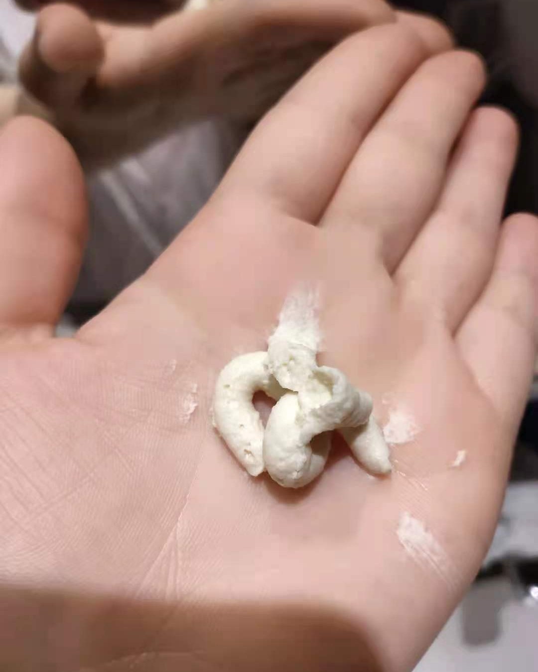 #七天面膜挑战# 第2天 今天翻牌的是旁氏酒粕面膜  这个面