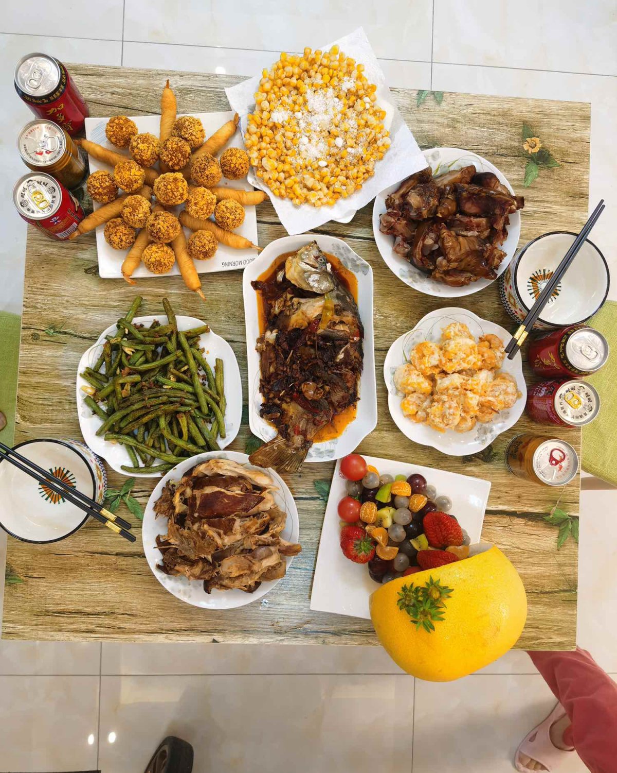 #我家年夜饭# 今年响应国家号召，就地过年🧨 我们留在哈尔