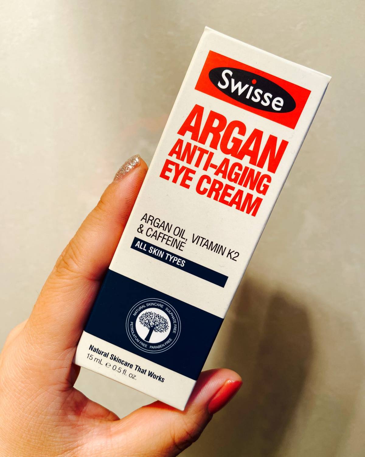 swiss摩洛哥坚果抗老眼霜 熬夜黑眼圈加重，经常要加班啊，