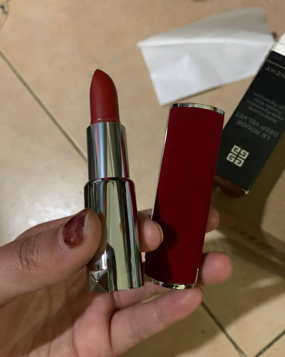 海淘FU美无止境：纪梵希n37  历时一个月，口红190多一