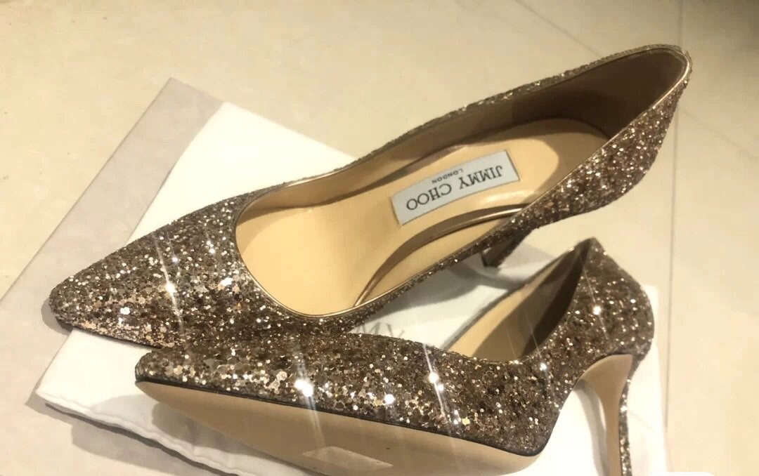 超便宜入手的鞋👠👠 jimmy choo 简直太懂女孩子