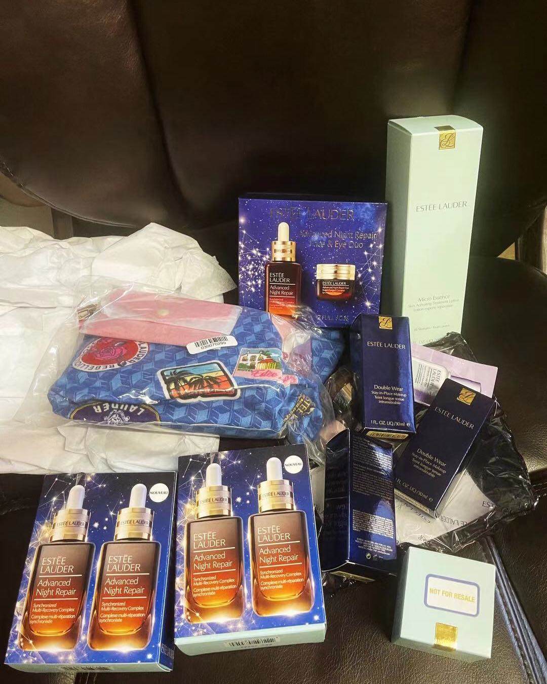 高能小棕瓶痘痘闭口  肤质:干皮，肌，痘痘肌。  李佳琪同款