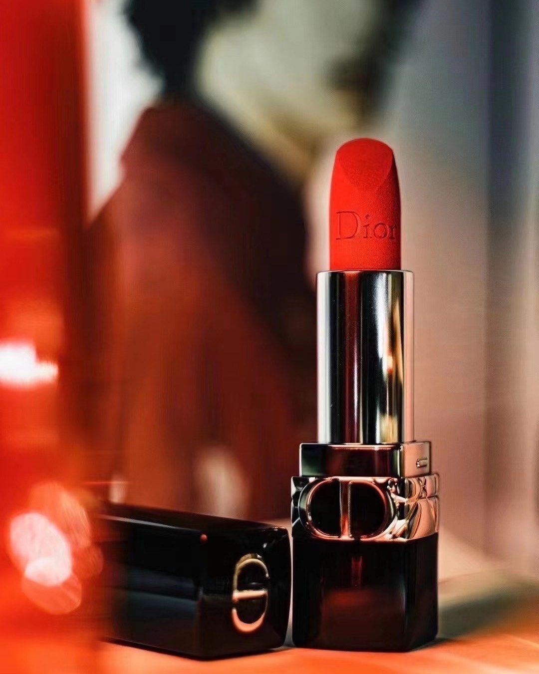 现货259包邮dior迪奥丝绒999,新色首发 气质丝绒红 hold住全场老色新