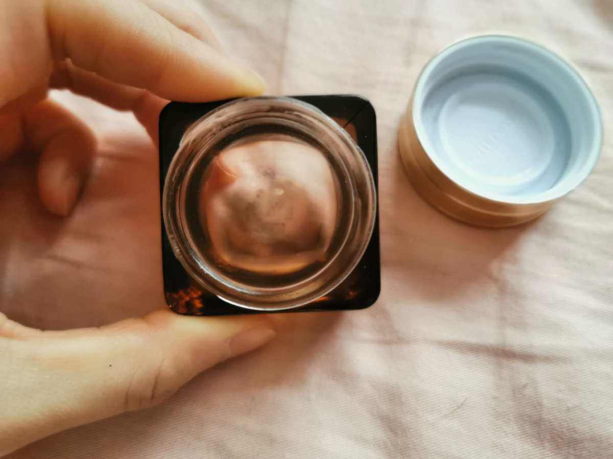 新春晒单挑战之 空瓶了的雅诗兰黛ANR 眼霜  不是很开心，