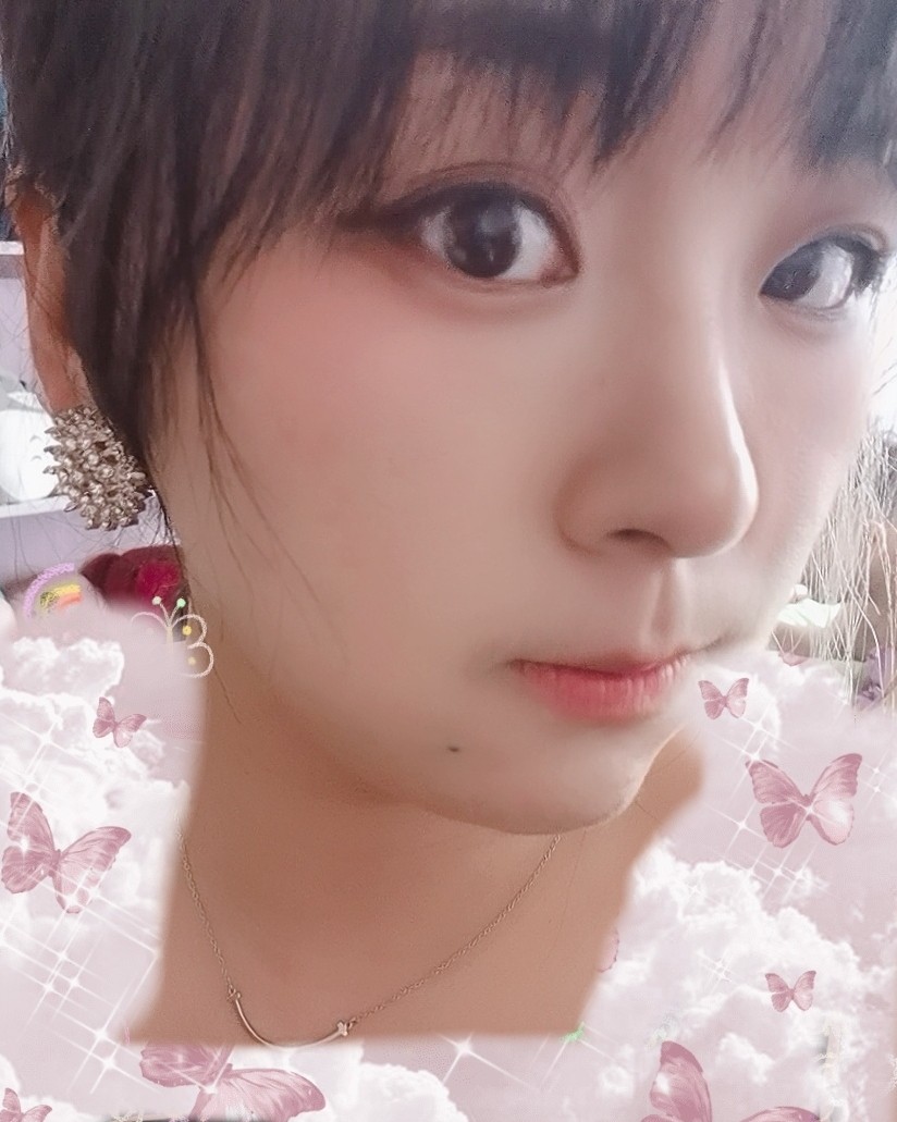 春季耳饰搭配（五）——另一个姐姐送的  这对耳钉的重量也很重