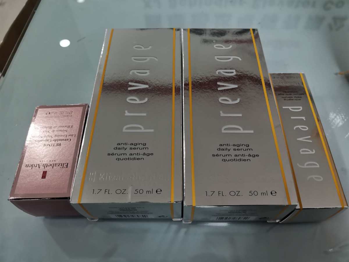 伊丽莎白雅顿时空焕活夜间多效胶囊精华液（粉胶） 听说雅顿推出