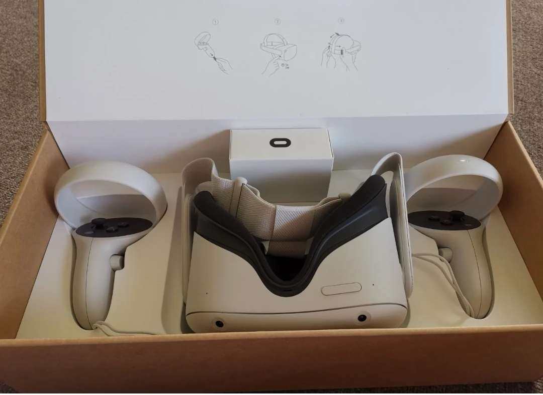 亚马逊海外购优品--- Oculus Quest2 无线头戴