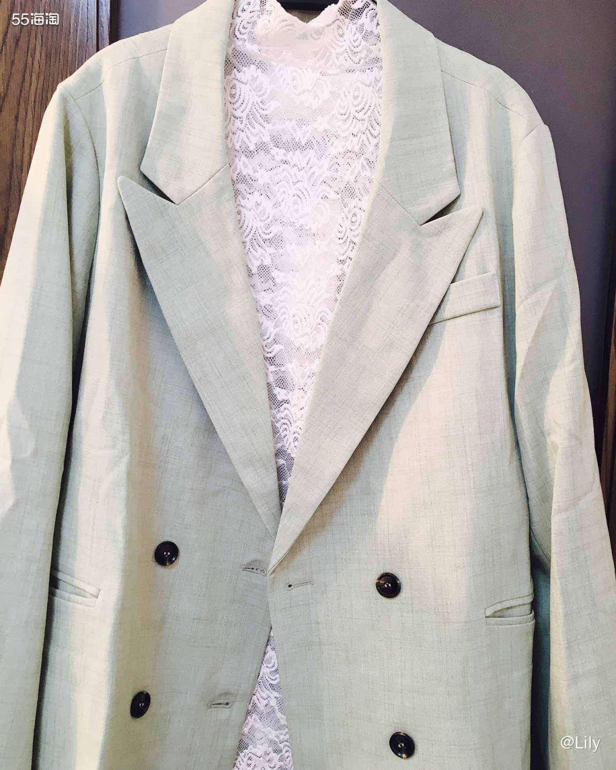 春季搭配之 抗拒不了的蕾丝 每个女人都对蕾丝没有抵抗力，都需
