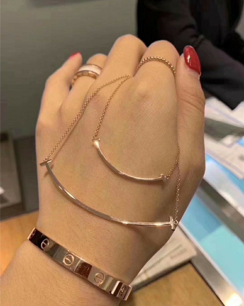✨亚马逊海外购优品--Tiffany笑脸项链  微笑可以说是