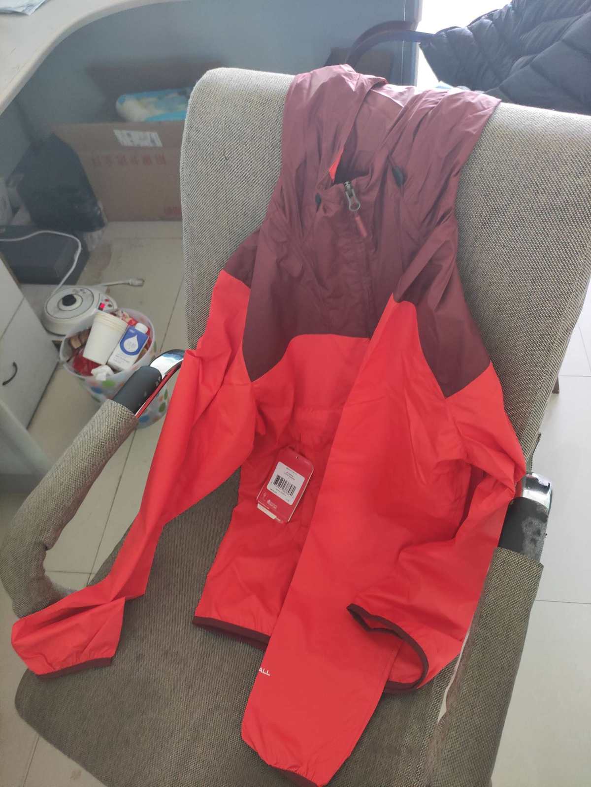 the north face fanorak 薄冲锋衣 S码