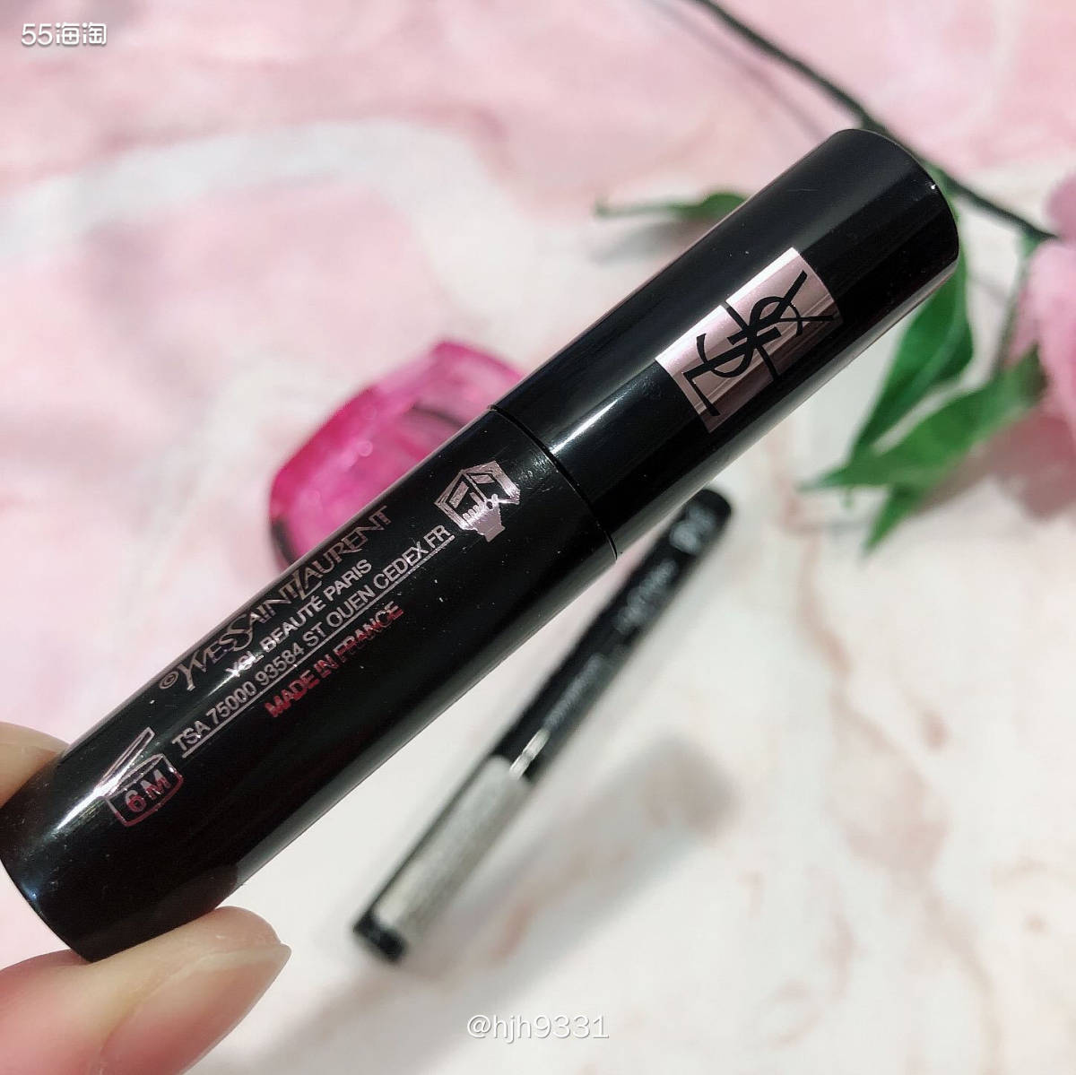春季搭配攻略 ✨✨✨ 眼部彩妆  若想打造精致完美的眼妆，这