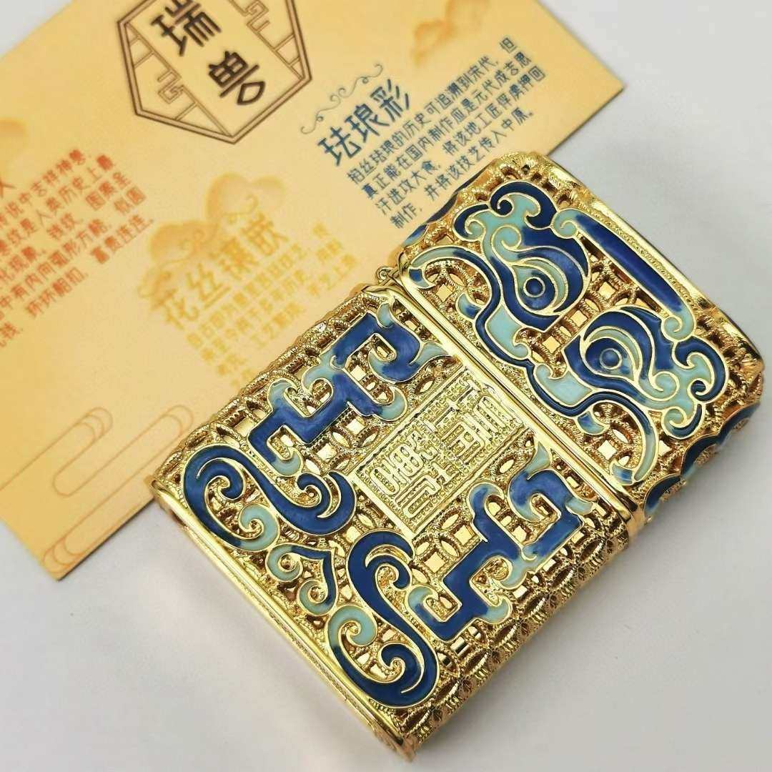 zippo打火机珐琅彩瑞兽镀金限量版  【拍品描述】zipp