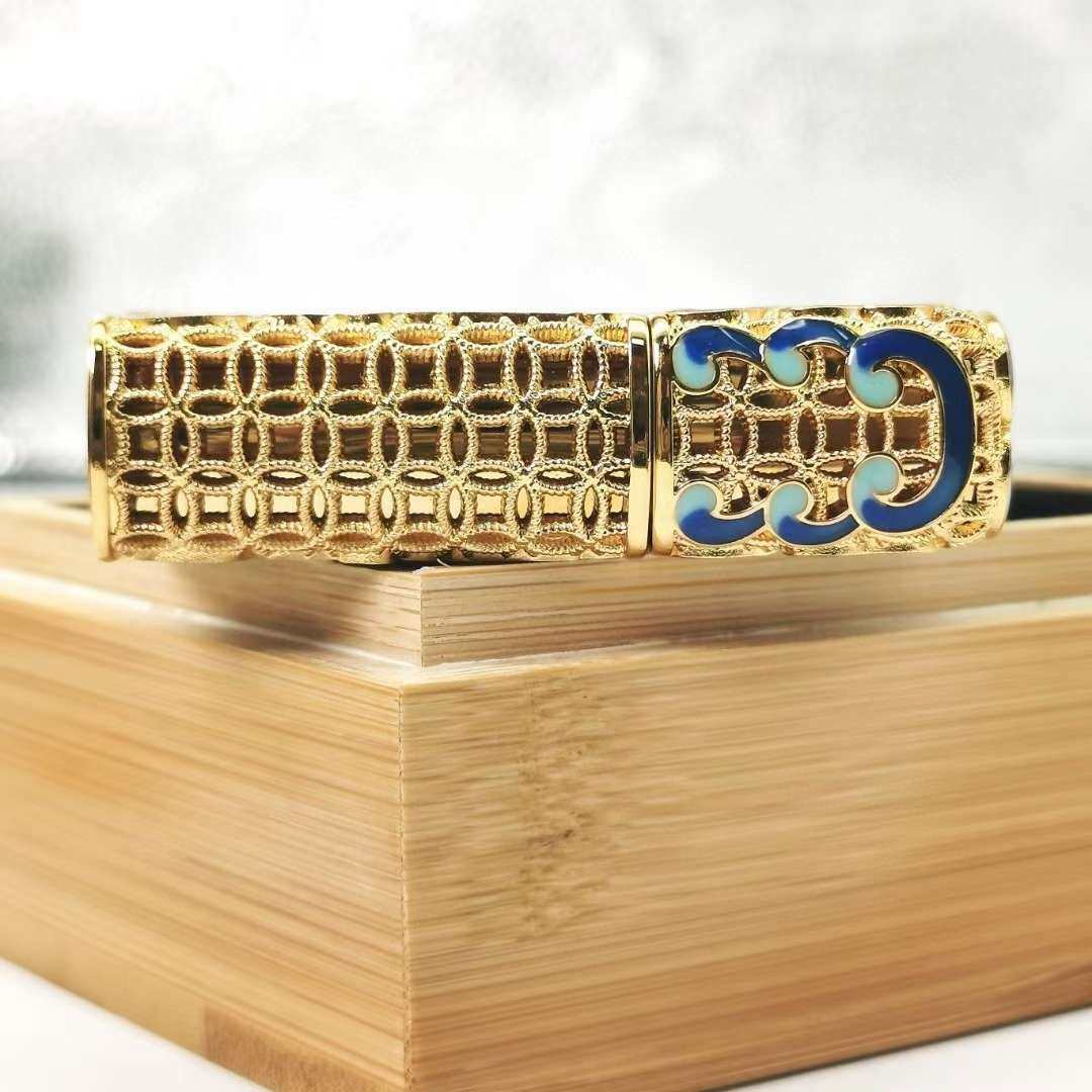 zippo打火机珐琅彩瑞兽镀金限量版  【拍品描述】zipp