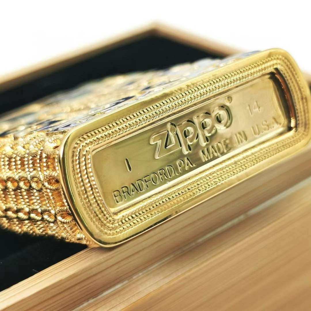 zippo打火机珐琅彩瑞兽镀金限量版  【拍品描述】zipp