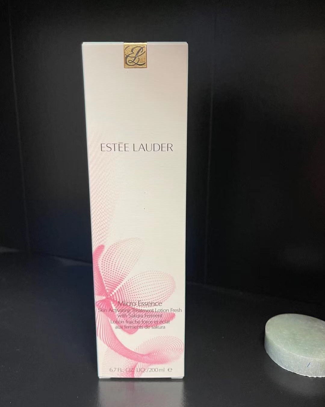 雅诗兰黛樱花🌸水  第一次买雅诗兰黛的樱花水，先在颜值上就