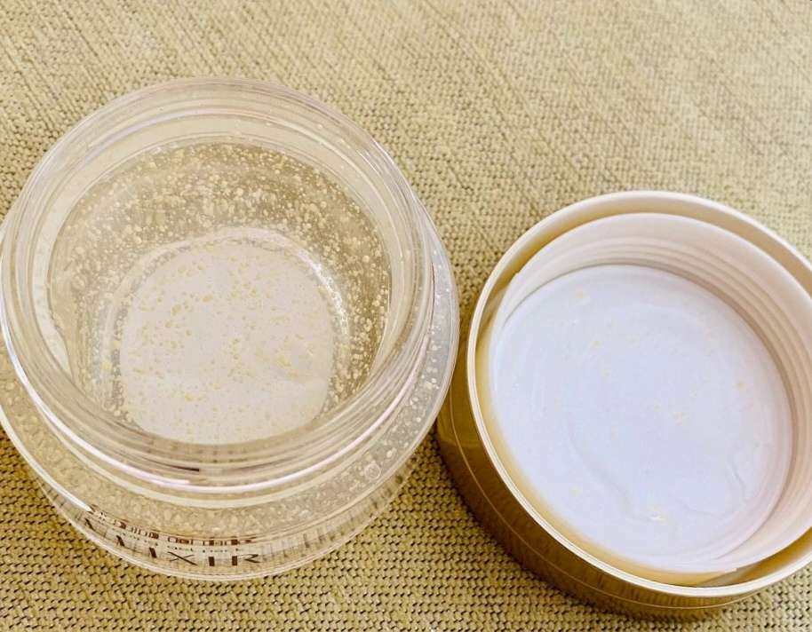 怡丽丝尔面膜 看到里面的质地我就喜欢了 好看 此款微睡眠面膜
