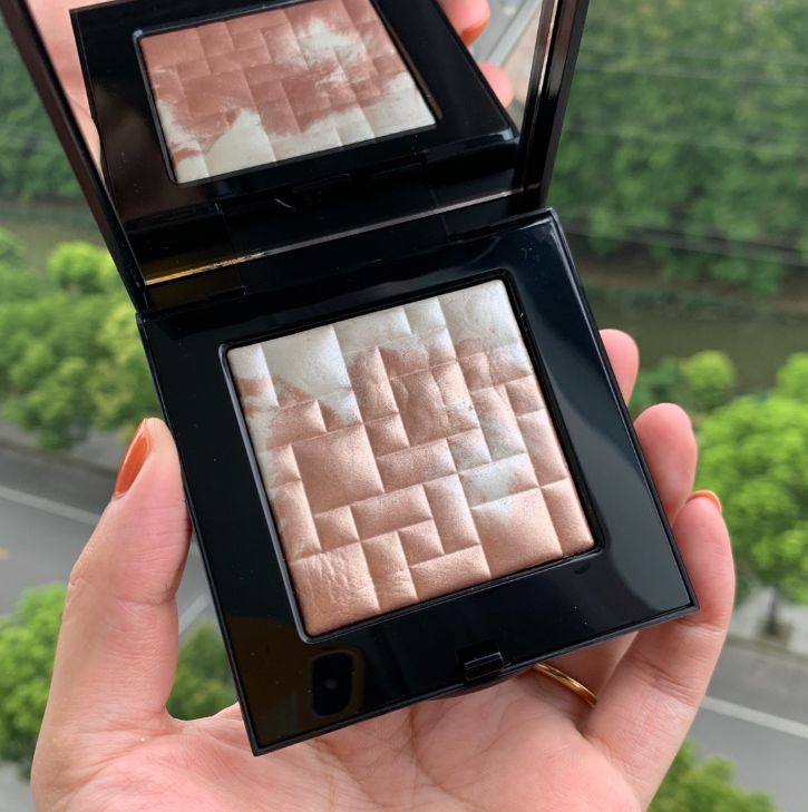 芭比布朗五花肉和mac高光哪个好？生姜高光VS五花肉！  芭