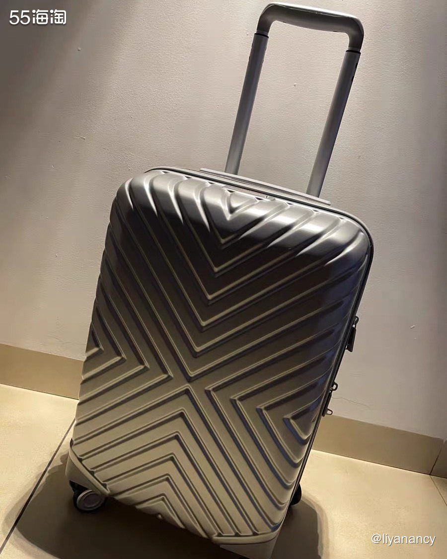 ＃海外购优品＃新秀丽行李箱  🍇现在很多人家里都有行李箱，