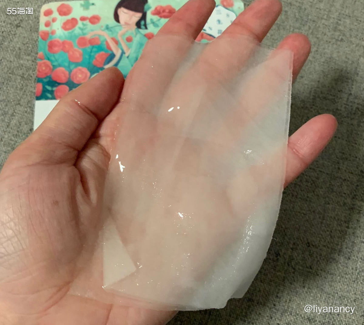 百雀羚保湿面膜  🍇提到百雀羚,我想大家都不陌生，这个是我