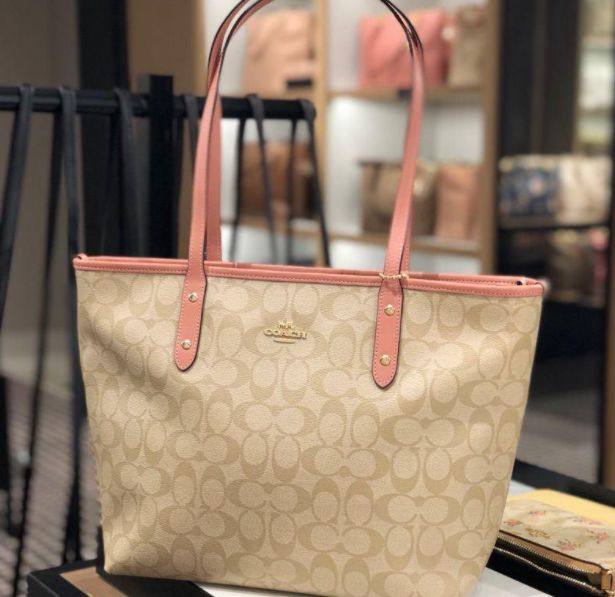 Coach蔻驰奥莱海淘最近很火，很多集美为了成功下单coac