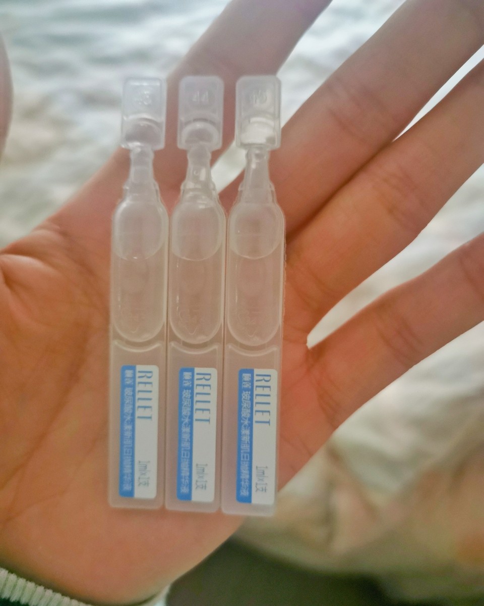 这款颐莲玻尿酸日抛精华液是我去年在一个美妆博主那里种草，看到