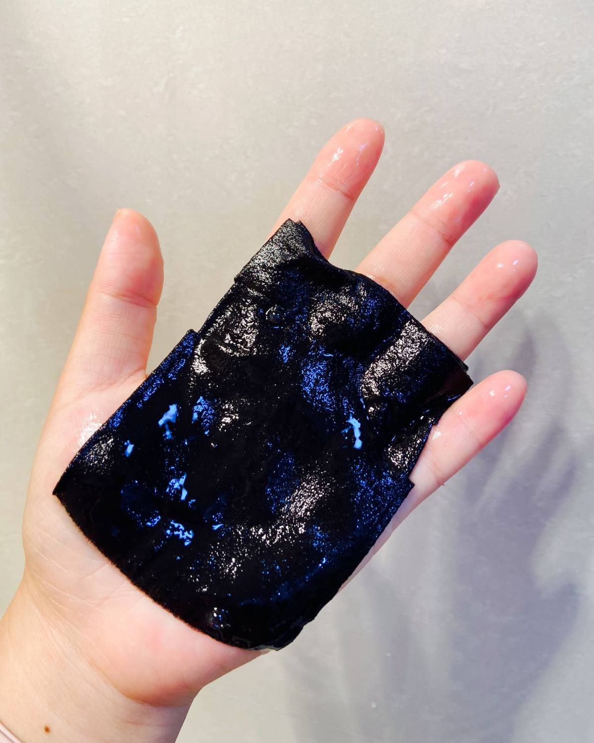 糯米黑珍珠面膜 这个面膜主打富含黑珍珠及多种氨基酸的一个成分