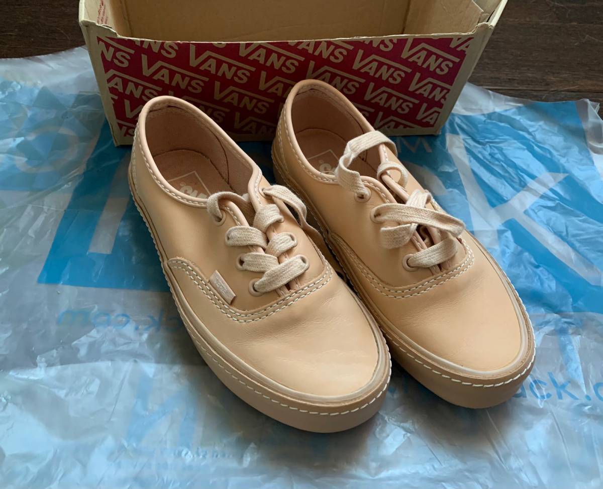 加拿大奥莱骨折vans鞋，不到300可代发直邮 有购物凭据！