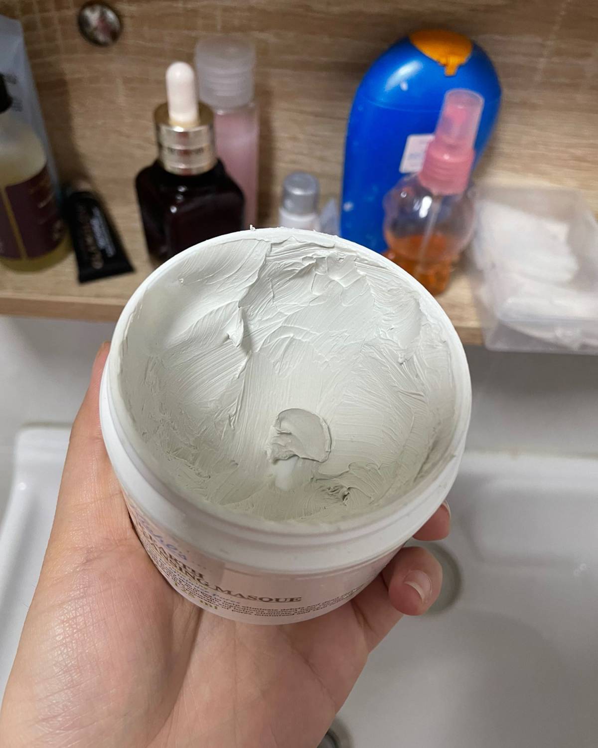 面膜打卡Day1 科颜氏白泥清洁面膜，亚马逊白泥，可以吸附毛
