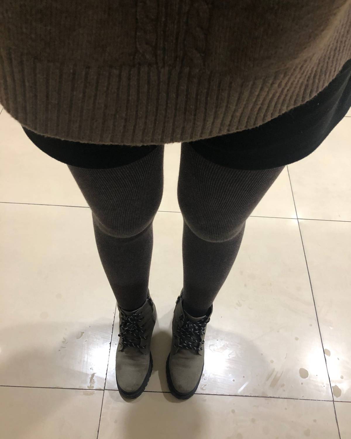 早春穿搭之巧克力少女🍫  姐妹们，发现从冬天遗留下的棕色系