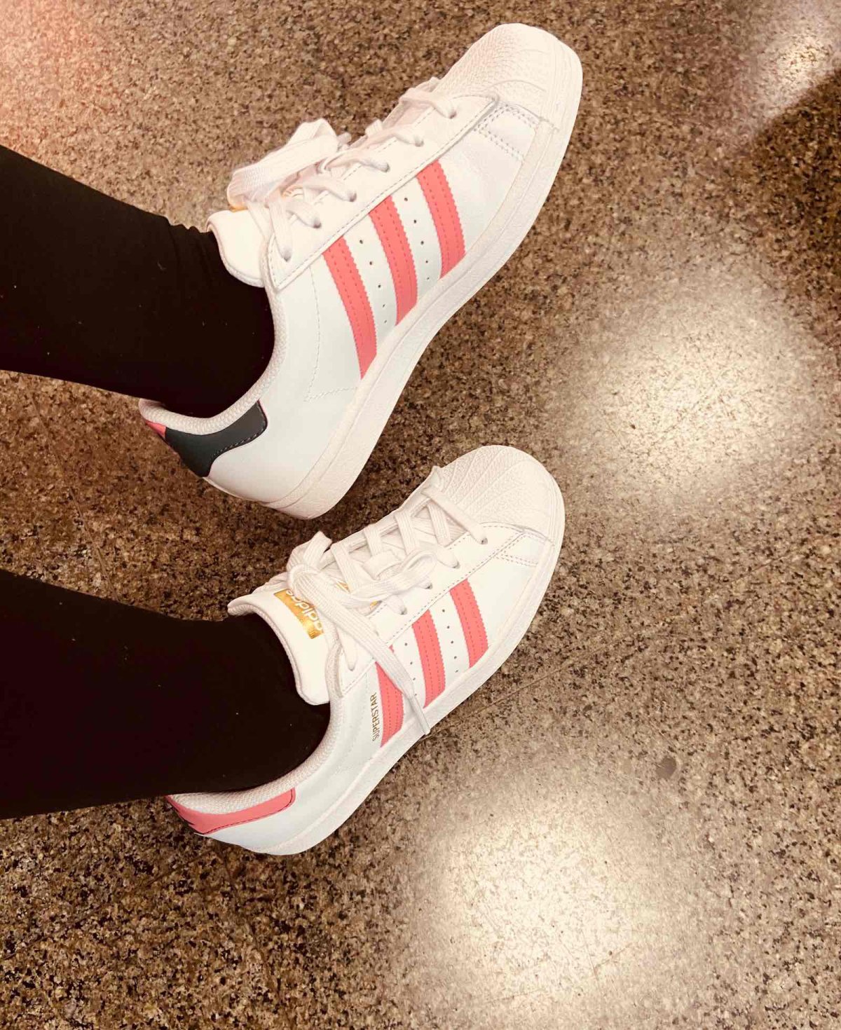 ✨春节搭配攻略 adidas superstar金标贝壳鞋 