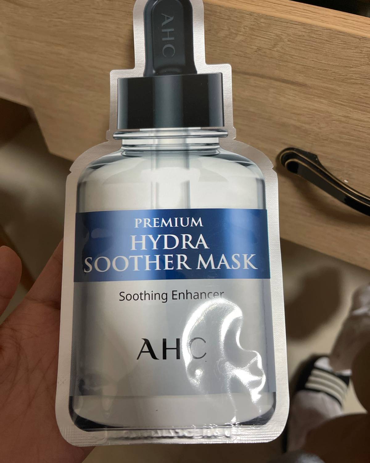打卡第1⃣️天 AHC三代面膜✅ 功效：补水💦 我是大干皮
