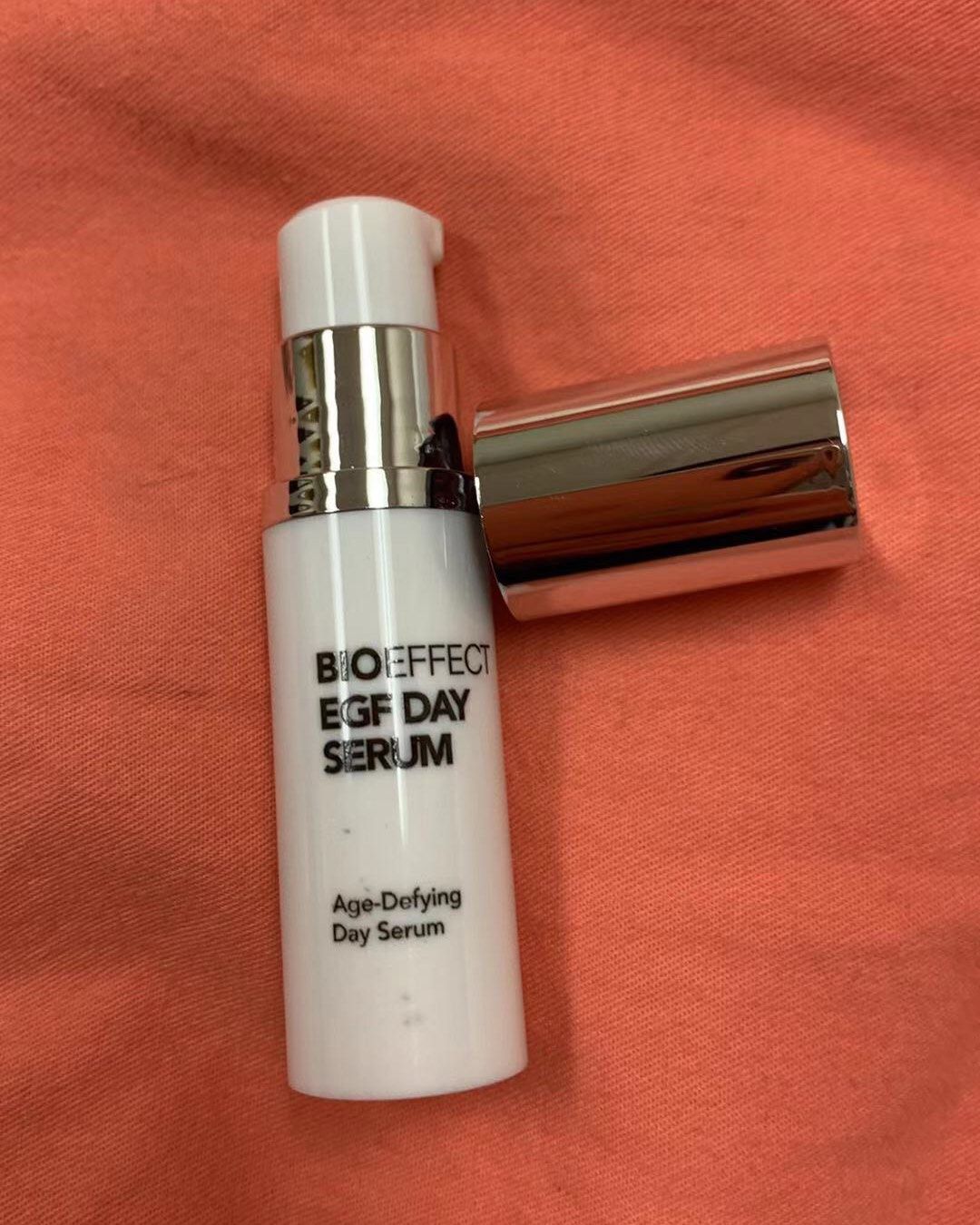 肌的真实放送|冰岛小瓶修护精华  呜呜我的脸真滴太容易了，每