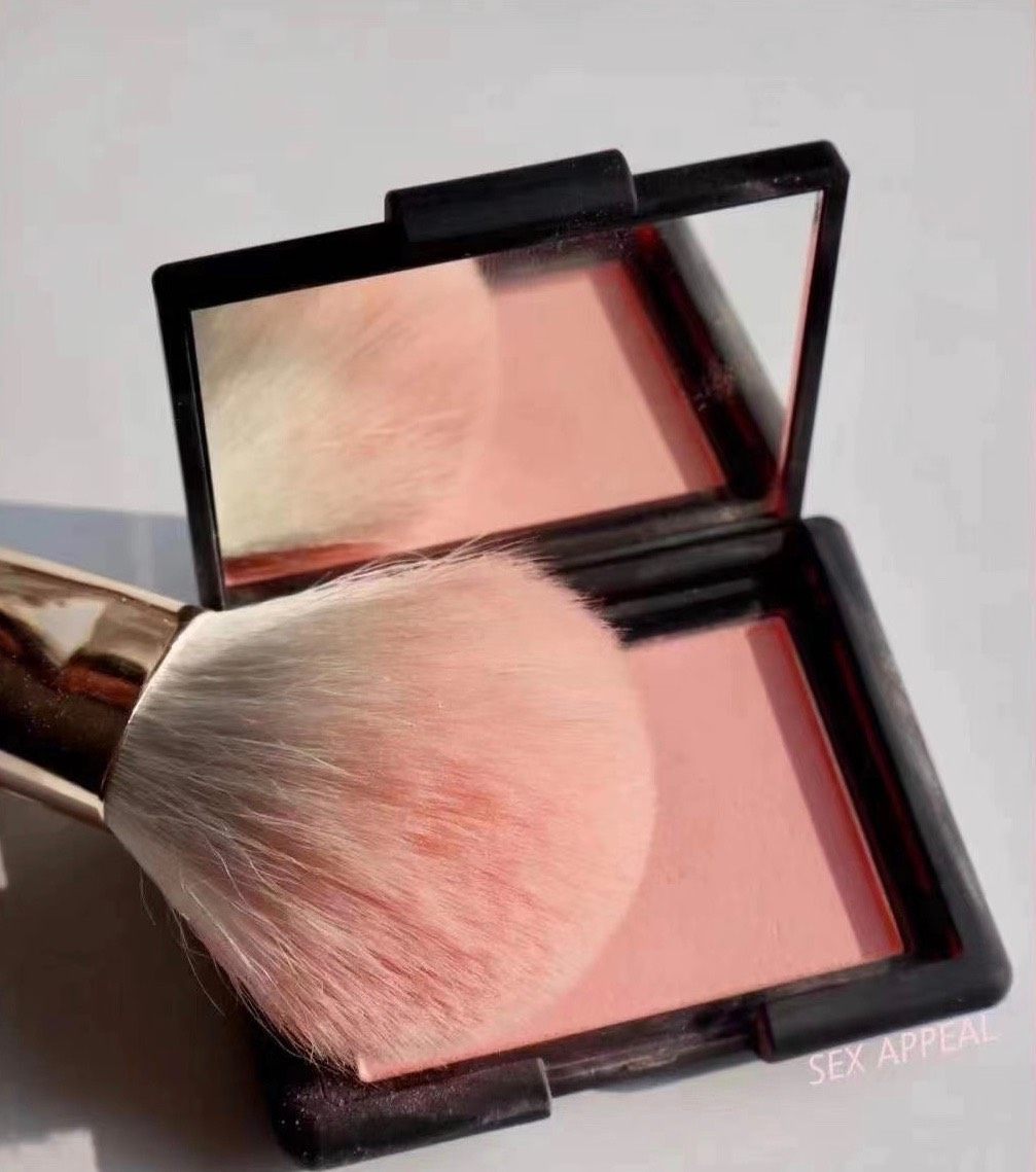 绝版预定 Nars 腮红sex appeal 这块太百搭了，