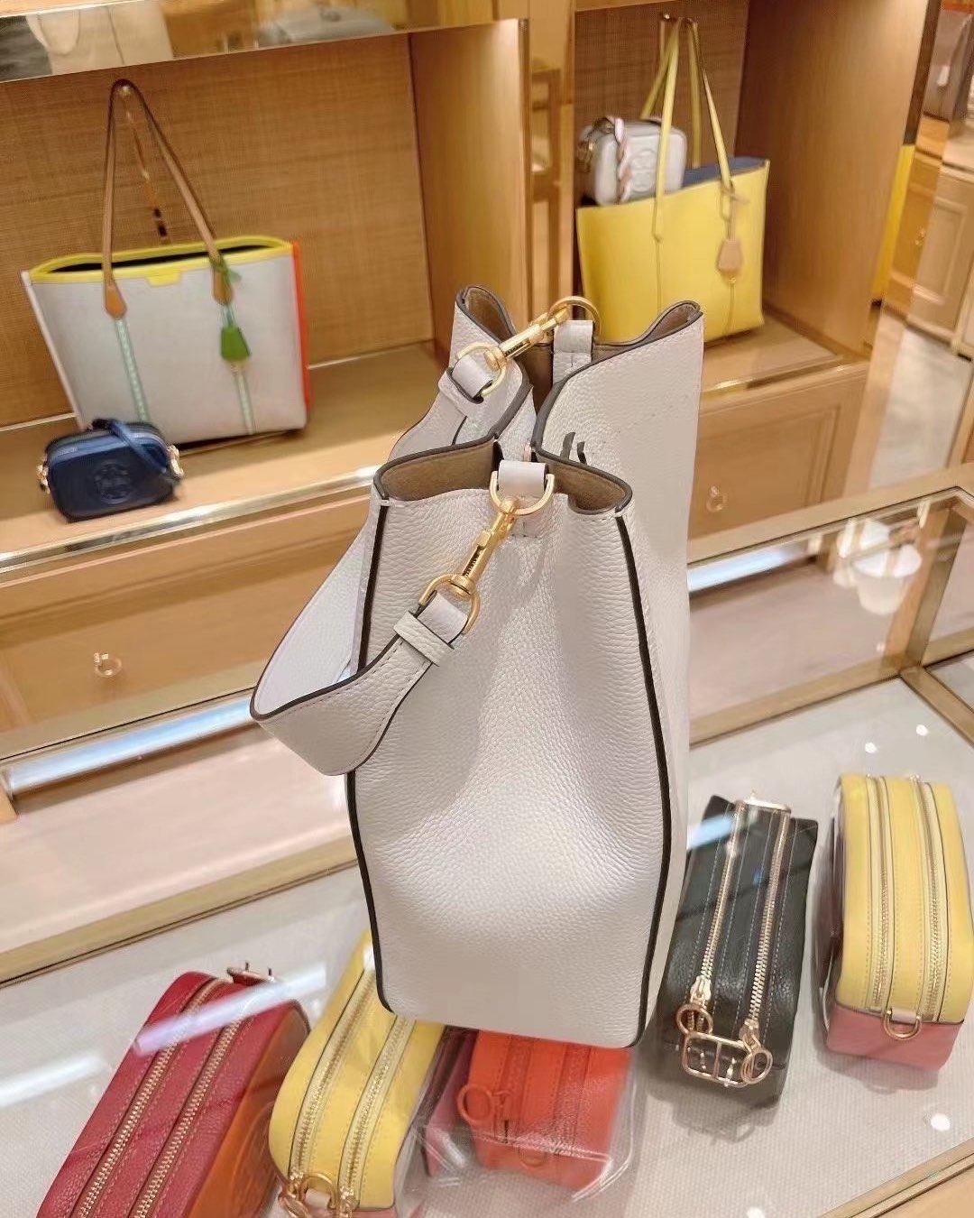 春季折扣 Tory burch mcgraw hobo 新增