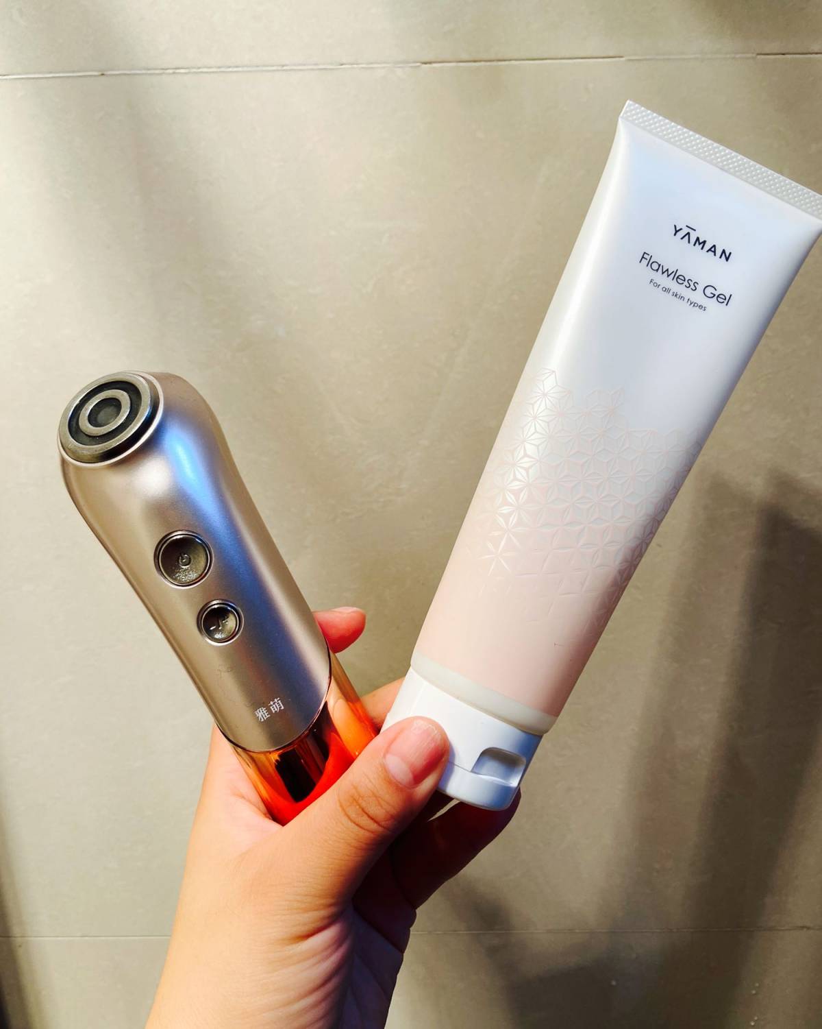 雅萌的凝胶和仪器 这个仪器的话，我已经用了蛮久了，然后我觉得