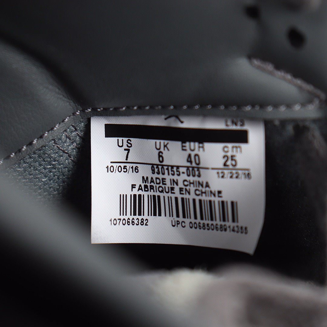 💰450  Air Jordan 4 930155-003