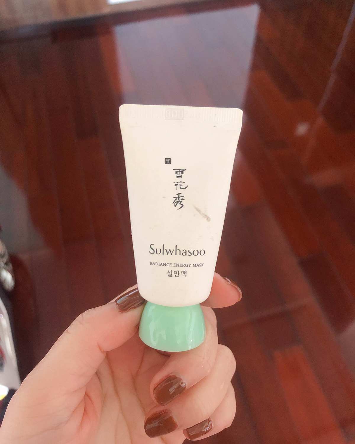 雪花秀家的面膜种类不多， 最常见的就是玉容撕拉和雨润面膜， 