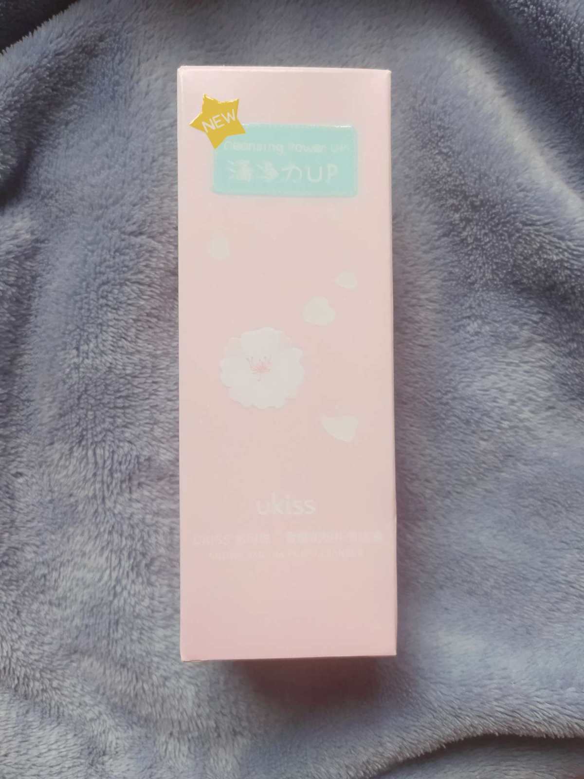 Ukiss粉扑清洁剂是我偶然买的，因为听到博主们说清洁能力特